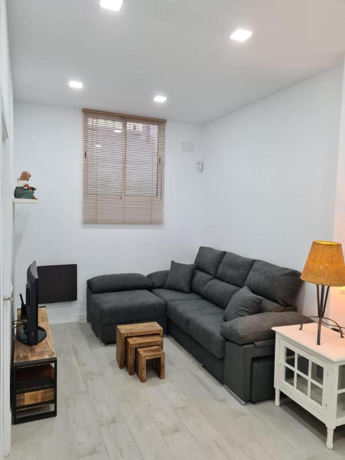 Апартаменты Apartamento Pet-Friendly En Atocha By Bebalmy Мадрид Экстерьер фото