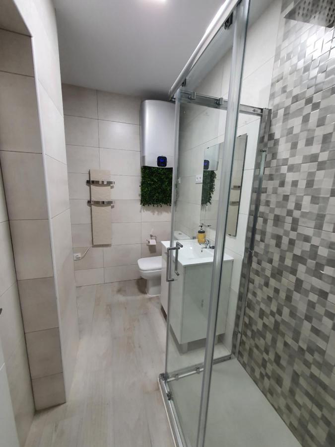 Апартаменты Apartamento Pet-Friendly En Atocha By Bebalmy Мадрид Экстерьер фото
