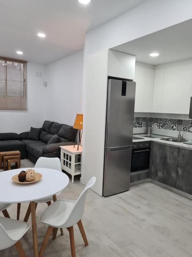 Апартаменты Apartamento Pet-Friendly En Atocha By Bebalmy Мадрид Экстерьер фото